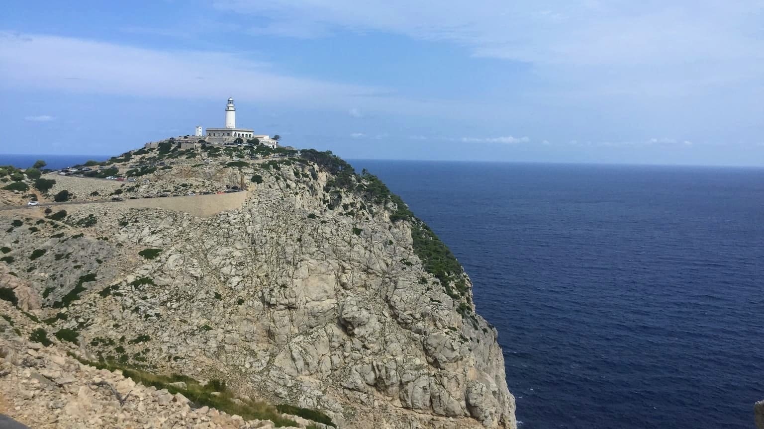 Faro de Formentor, latarnia znajdująca się na przylądku - Cap de Formentor